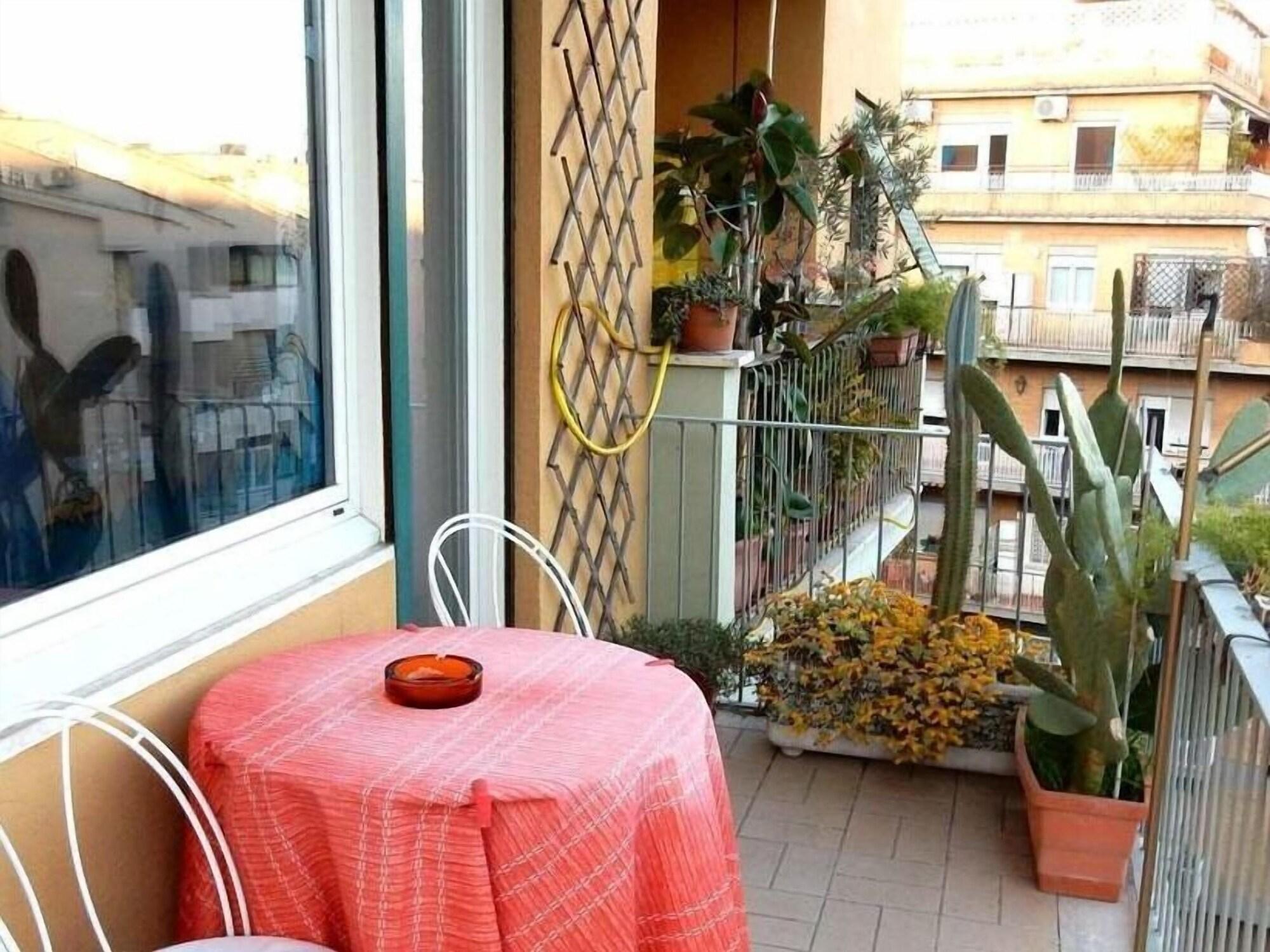 Romulus Rex Hotel Exterior foto